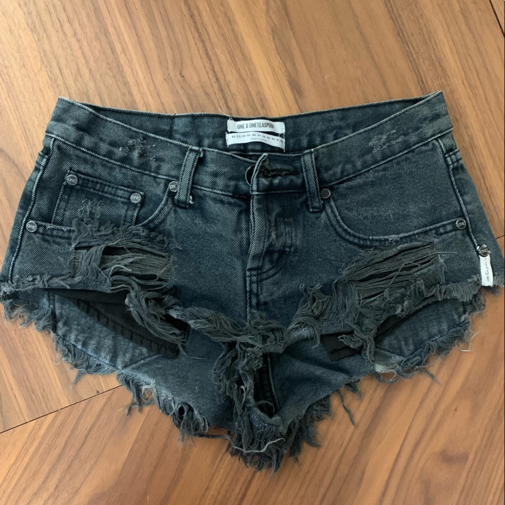 One teaspoon Bonitas